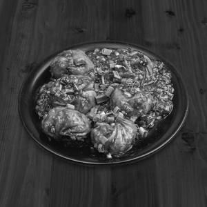 Paneer Kadhai Momos [8 Pieces]