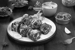 Pudina Paneer Tikka Roll