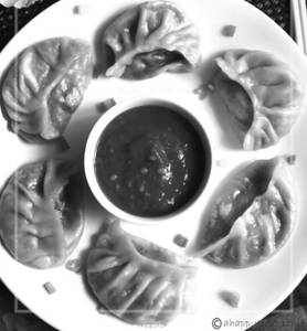 Veg Momos (steam)