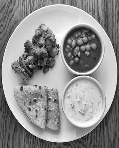 Mini Chole Thali