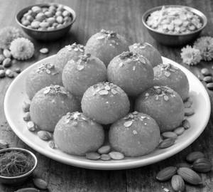 Motichoor Laddu/kanpuri Laddu