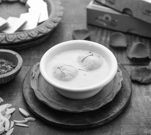 Kesaria Rasmalai
