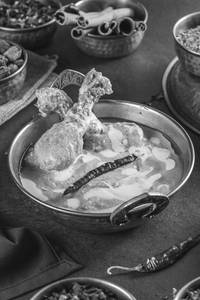 Chicken Rezala [2 Pcs]