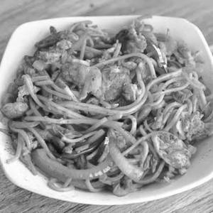 Schezwan Chicken Noodles