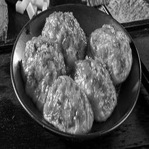 Paneer Schezwan Gravy Momos
