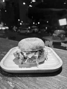 Chicken Wings Burger