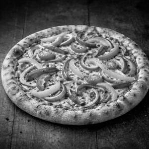 Onion Capsicum Pizza