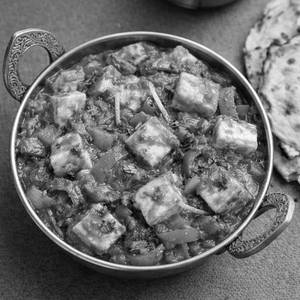 Kadhayi Paneer