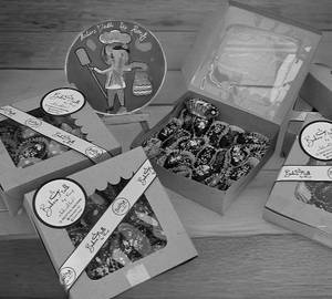 Chocolate Dates Box