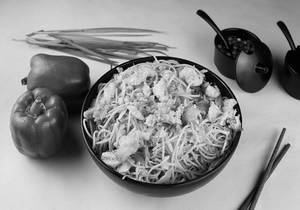 Chicken Noodle Hakka