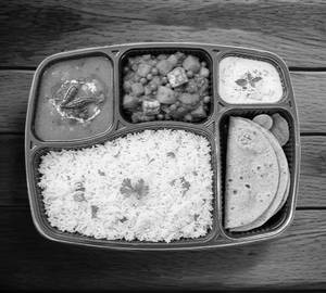 The veggie value thali
