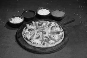 Exotic Veg Pizza
