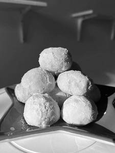 Snow Ball