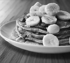 Banana & chocolate pancake + ice cream