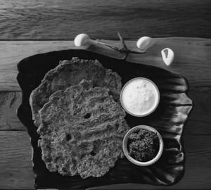 Methi Thalipeeth