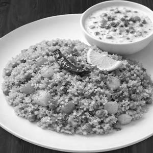 Masala Khichdi with Riata