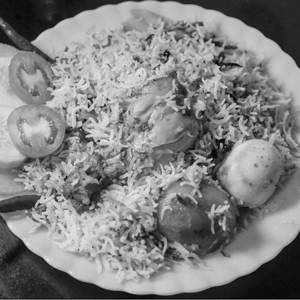 Hyderabadi Kacchi Murgh Dum Biryani