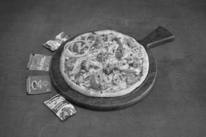 Peppy Paneer Pizza