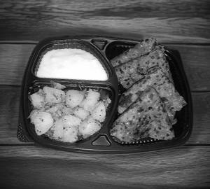 4 Thepla with aloo sukhi bhaji and Dahi