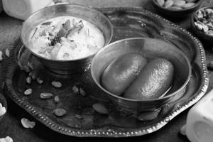 Gulab Jamun+ Rabri