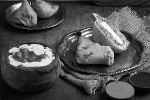 Paneer Bread Pakora+ Aloo Bread Pakora