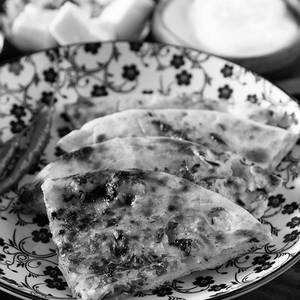 Aloo Stuffed Amritsari Kulcha