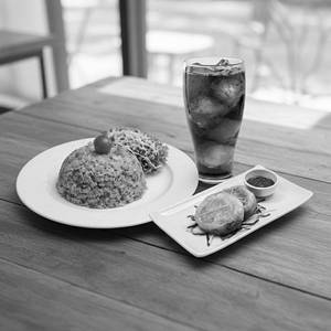 Chicken Fried Rice + Mandu 2pcs + Soft Drink