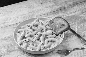 Chicken Mac N Cheese Pasta