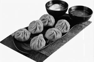 Veg Kurkure Momo
