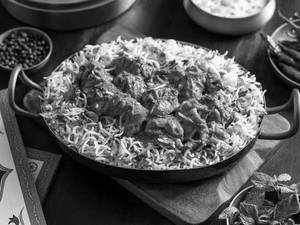 Chaap Biryani With Raita and Gravy