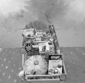 Holi Hamper 1