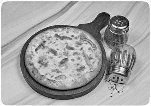 Cheesy Capsicum Pizza