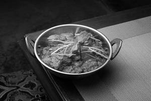 Kadai Ke Achari Aloo