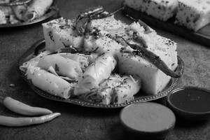 Dhokla+ Khandavi
