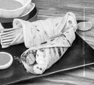 Malai Paneer Tikka Roll