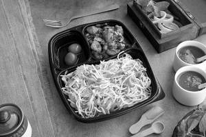 Veg Noodles   With Gobi Manchurian  Combo