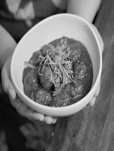 Veg Fried Balls In Schezwan Sauce