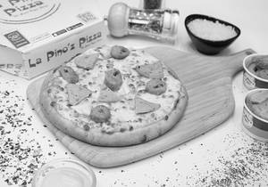 Chicken Seekh & Chicken Salami Pizza Regular