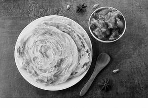 Kerala Parotta With  Chilli Chicken