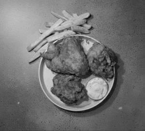 Broasted Chicken with Fries
