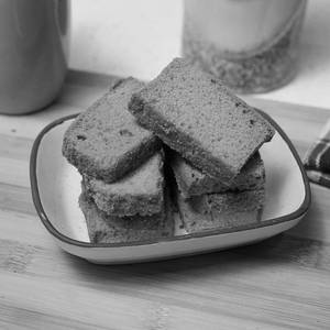 Cake Rusk - Contains Egg