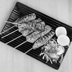 Tandoori Grilled Chicken Sticks