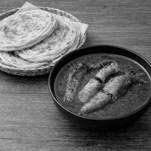 3 Paratha & Fish Curry Combo (mathi)
