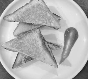 Tawa Aloo Sandwich [1 Pieces]