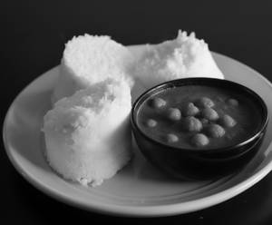 3 Puttu With Kadala Curry