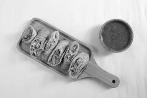 Veg Spring Roll (2 Pcs)