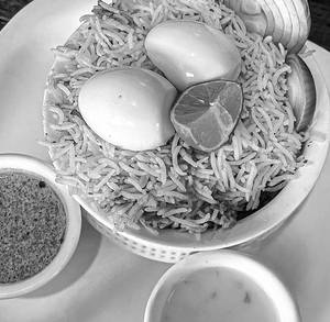 Egg Biryani With Raita