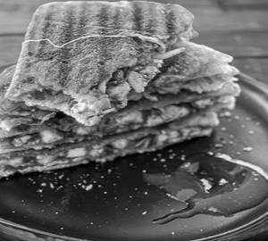 Cheese schezwan sandwich