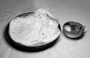 3 Appam/3 Idiyappam With Egg Roast