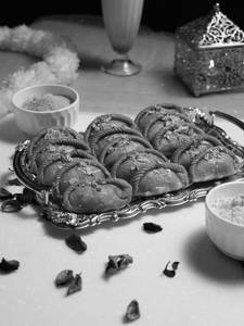 Gujiya Desi Ghee